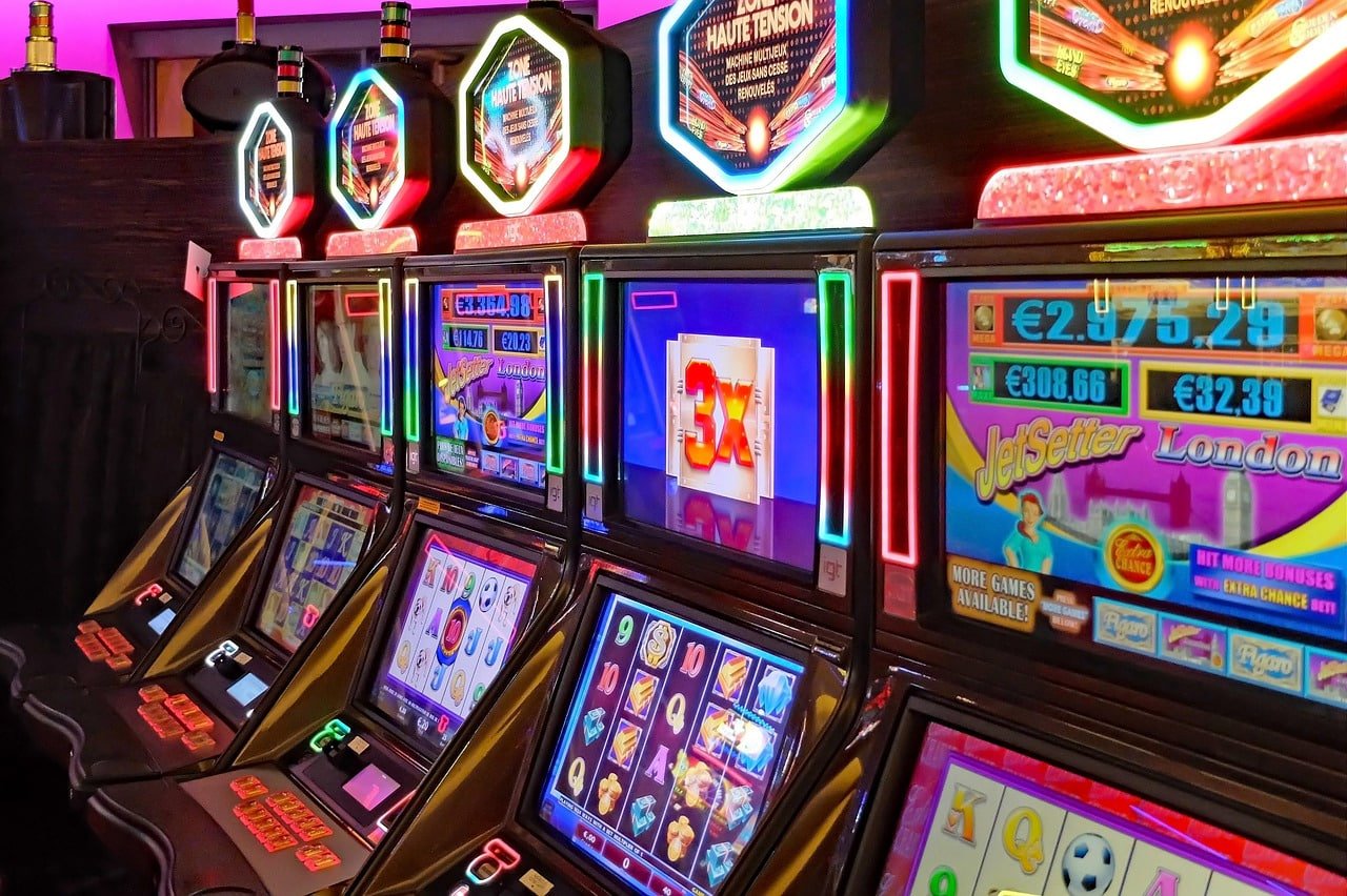 Analisis bonus harian dan mingguan